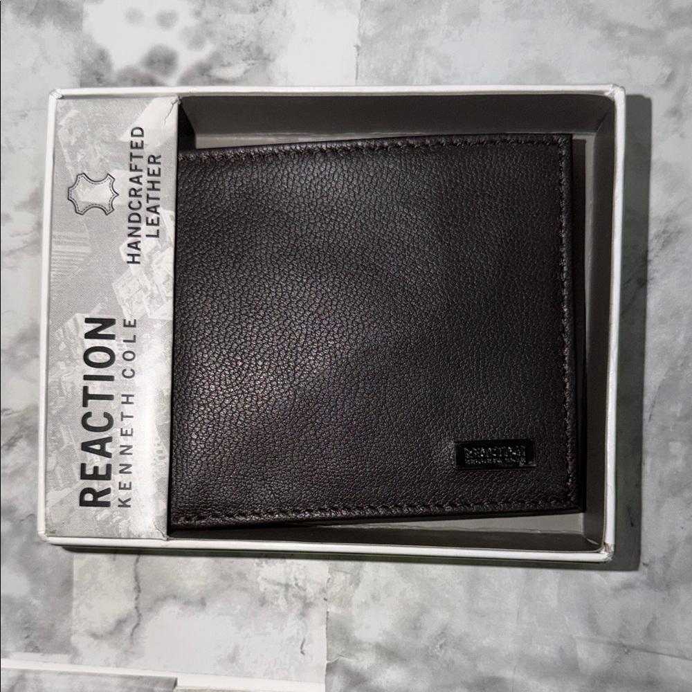 Kenneth Cole Reaction Dark Brown Leather Wallet